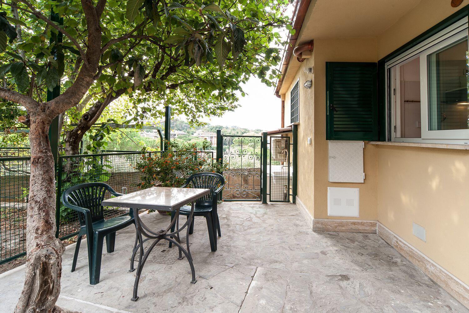 Mons Aureus Resort Rome Exterior photo